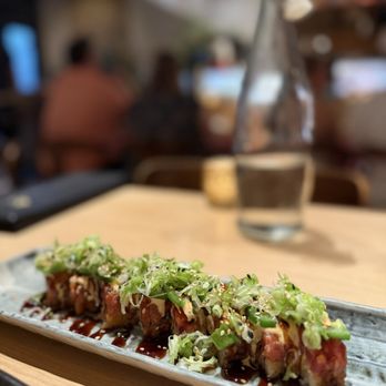 SHIKI - Crispy Tuna Oshizushi - Sushi Bars Near Me - Charleston, South Carolina