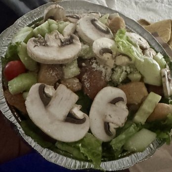 Al's New York Cafe - Caesar Salad with cucumbers, tomatoes, and mushrooms. - Pizza Near Me - Costa Mesa, California