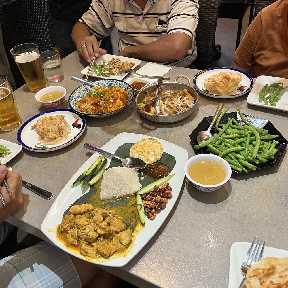Phat Eatery - Garlic green beans, roti, shu mai, shrimp dish, chicken curry and noodles - Malaysian Near Me - Katy, Texas Phat Eatery - Garlic green beans, roti, shu mai, shrimp dish, chicken curry and noodles - Malaysian Near Me - Katy, Texas
