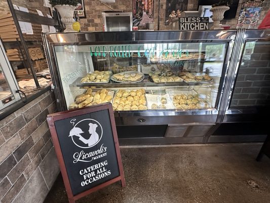 Licavoli's Market & Pizzeria by null