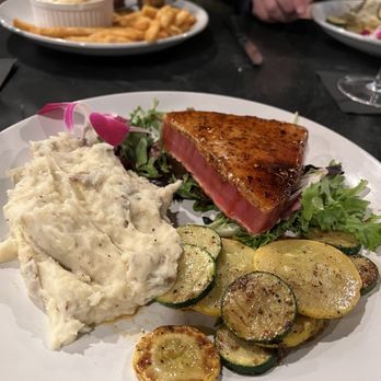 Trio’s Bar and Grill - Tuna - American Near Me - Alexandria, Louisiana