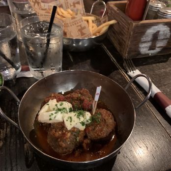 Sienna Mercato - Meatballs with mozzarella - Italian Near Me - Pittsburgh, Pennsylvania