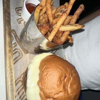 618 - Wagu burger and - New American Near Me - Freehold Borough, New Jersey 618 - Wagu burger and - New American Near Me - Freehold Borough, New Jersey