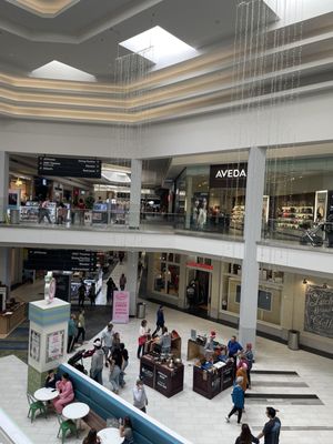 Barton Creek Square by null