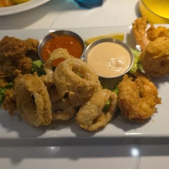 Ocean Paradise Restaurant & Bar - Fried trio - Calamari, oysters, shrimp. Ask for the Chipotle sauce - Seafood Near Me - Fairfax, Virginia Ocean Paradise Restaurant & Bar - Fried trio - Calamari, oysters, shrimp. Ask for the Chipotle sauce - Seafood Near Me - Fairfax, Virginia