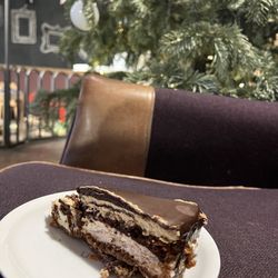 Green Caffè Nero - Chocolate tort