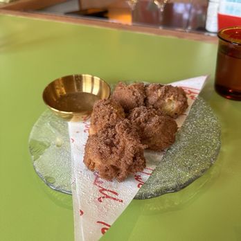 Burdell - Old fashioned donut holes - Soul Food Near Me - Oakland, California Burdell - Old fashioned donut holes - Soul Food Near Me - Oakland, California
