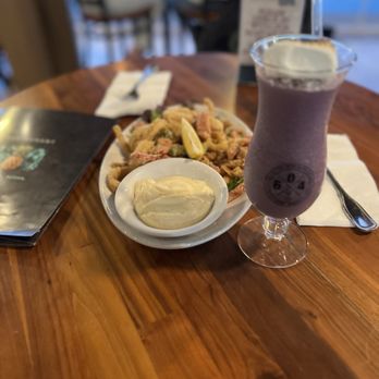 Restaurant 604 - Crispy calamari and creamy dip with an ube drink--laid-back island vibes and cozy ambience. - Breakfast & Brunch Near Me - Honolulu, Hawaii