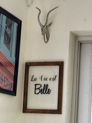 Le French Café by null