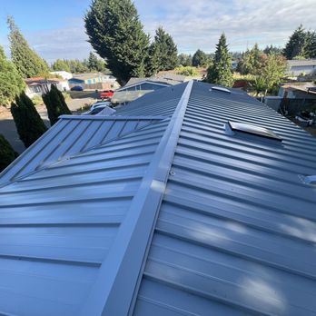 TH Roofing Company - Length of home with new metal roof length - Roofing Near Me TH Roofing Company - Length of home with new metal roof length - Roofing Near Me