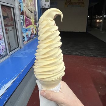 Fosters Freeze - Ice cream cone - Ice Cream & Frozen Yogurt Near Me - Bell Gardens, California Fosters Freeze - Ice cream cone - Ice Cream & Frozen Yogurt Near Me - Bell Gardens, California