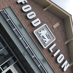 Food Lion Inc Store #2124 - Nice exterior.