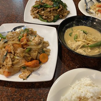 Thippawan Thai Restaurant - Green Curry. - Thai Near Me - Rancho Cucamonga, California Thippawan Thai Restaurant - Green Curry. - Thai Near Me - Rancho Cucamonga, California