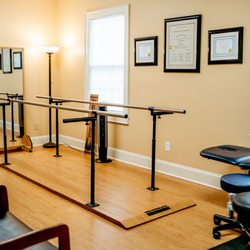Lyons Prosthetics & Orthotics - Main treatment room