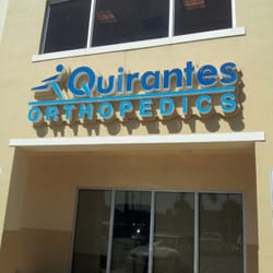 M Quirantes Orthopedics - Store front