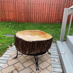 BYN Iron Works - Metal stand