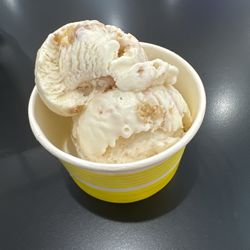 Scoop Happy - Rhubarb crumble