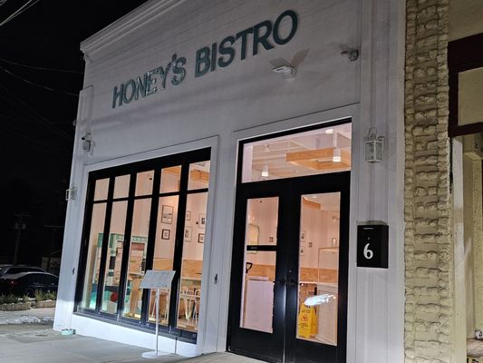 Honey's Bistro by null