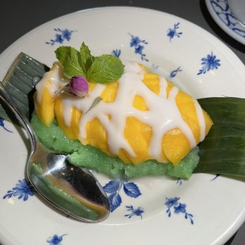 Pineapple Thai - Mango sticky rice - Thai Near Me - Cupertino, California Pineapple Thai - Mango sticky rice - Thai Near Me - Cupertino, California