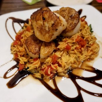 West Reading Tavern - "Manchester by the Sea" they called this scallop dish. Casey Affleck perhaps? Def one of the best entrees here. - American Near Me - West Reading, Pennsylvania