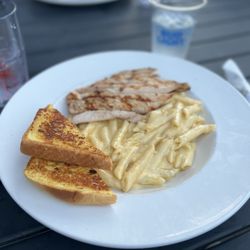 Hoops - Mac N Cheese with Chicken