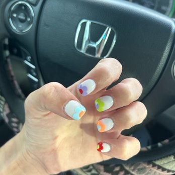 Distinctive Nails - Nail Salons Near Me - Summerville, South Carolina