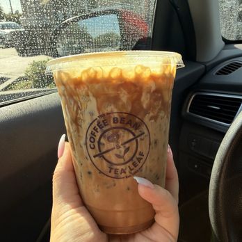 The Coffee Bean & Tea Leaf - An Dry Iced AmericanosVanilla Dry Iced Americano drink - Coffee & Tea Near Me - Temecula, California The Coffee Bean & Tea Leaf - An Dry Iced AmericanosVanilla Dry Iced Americano drink - Coffee & Tea Near Me - Temecula, California