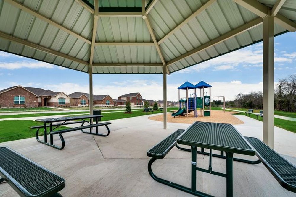 LGI HOMES GLENN HEIGHTS Updated August 2024 25 Photos 721