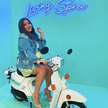 Selfie World - Photo Booth Rentals Near Me - Orlando, Florida Selfie World - Photo Booth Rentals Near Me - Orlando, Florida
