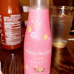 TapAsia Asian Tapas - Hana Awake Sparking Peach sake 250ml