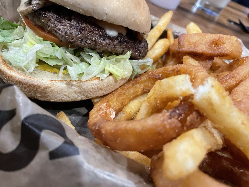 Billy Bob's Burgers Bar & Grill