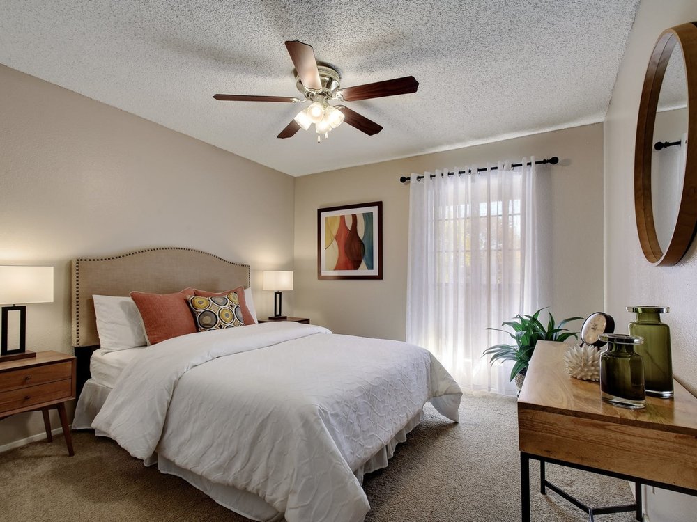 SILVER OAKS APARTMENTS Updated September 2024 73 Photos & 34 Reviews 7585 Ingram Rd, San