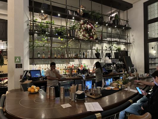 Bar Figueroa by null