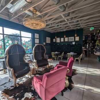 Owl & Otter Espresso - Coffee & Tea Near Me - Lake Placid, Florida