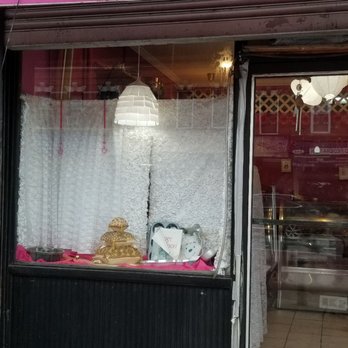 Cake Ambiance - Desserts Near Me - Brooklyn, New York