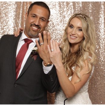 Bigfoot Photobooths - Photo Booth Rentals Near Me