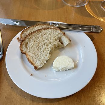 TableVine - Complimentary soft fresh bread....so good. - Wine Bars Near Me - Sacramento, California TableVine - Complimentary soft fresh bread....so good. - Wine Bars Near Me - Sacramento, California