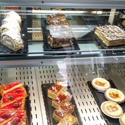 Boulangerie Pâtisserie Wellington - Close-up of one of the pastry counters