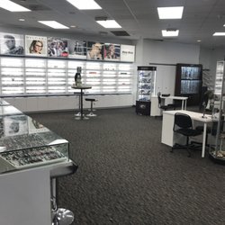 Looks & Co. Haanson Optical.