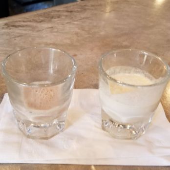 Rockstar Burger Bar - New ice cream alcoholic drinks, "rock slide" and "peanut butter slide" - Burgers Near Me - El Paso, Texas Rockstar Burger Bar - New ice cream alcoholic drinks, "rock slide" and "peanut butter slide" - Burgers Near Me - El Paso, Texas