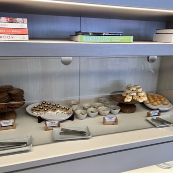 Capital One Lounge - Airport Lounges Near Me - Dulles, Virginia