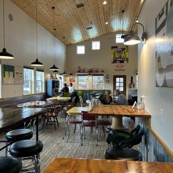The Blythe Cricket - Inside - Breakfast & Brunch Near Me - Joseph, Oregon