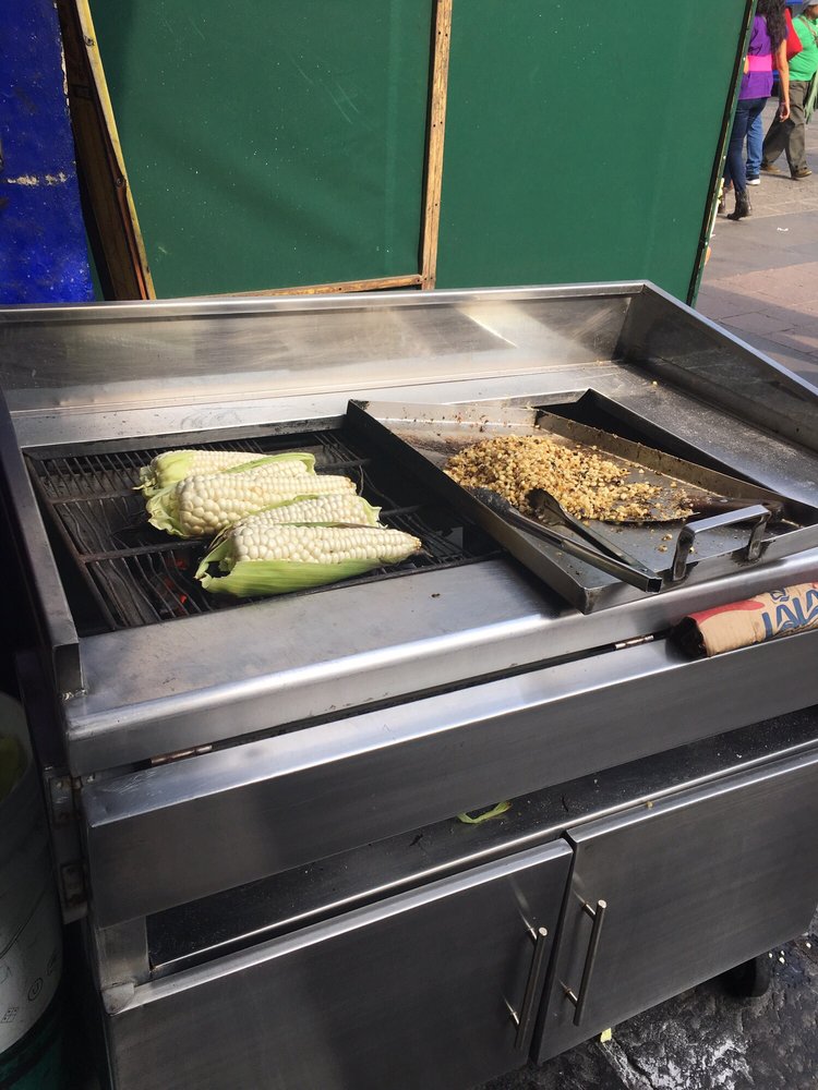 Elotes y Esquites