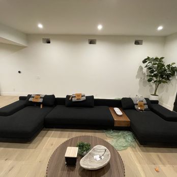 Los Angeles Carpet Cleaning - This is how Jevon left my sectional looking like New - Carpet Cleaning Near Me - Van Nuys, California Los Angeles Carpet Cleaning - This is how Jevon left my sectional looking like New - Carpet Cleaning Near Me - Van Nuys, California