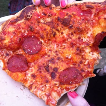 Spicy Pie - a slice of pepperoni pizza - Pizza Near Me Spicy Pie - a slice of pepperoni pizza - Pizza Near Me