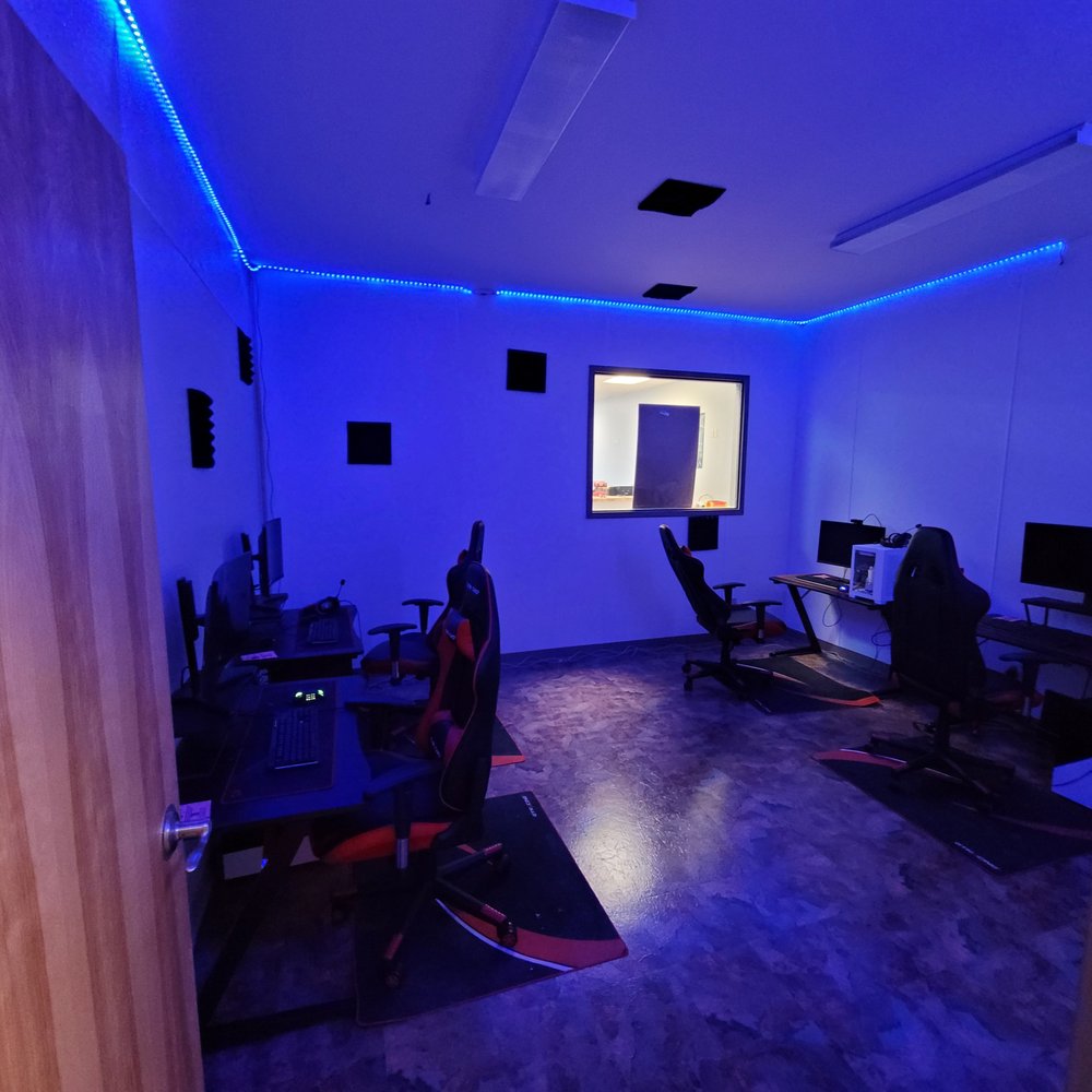 SPARTAN GAMING LOUNGE Updated August 2024 8923 S Meridian St