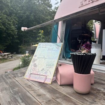 Runaway Cafe - Coffee & Tea Near Me - Toronto, Ontario Runaway Cafe - Coffee & Tea Near Me - Toronto, Ontario