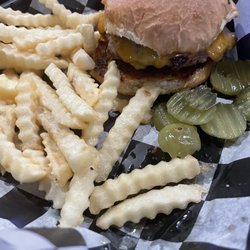 $7 cheeseburger & fries.
