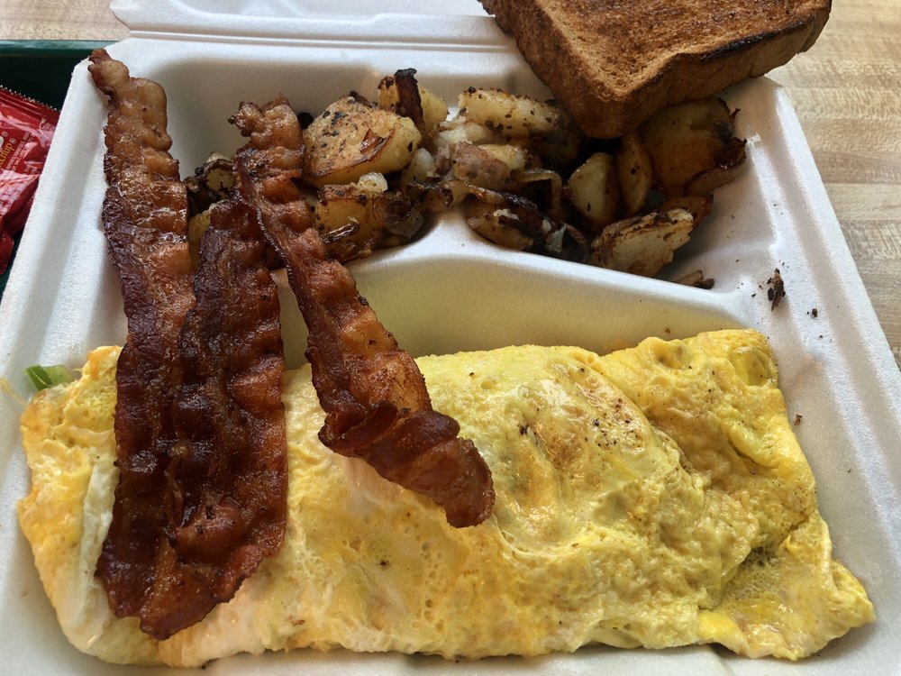 GOLDEN CORNER DELI 19 Photos 607 Herndon Pkwy, Herndon, Virginia