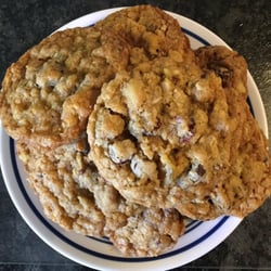 Now That's Good Bread - Salty-sweet butter pecan cookies.